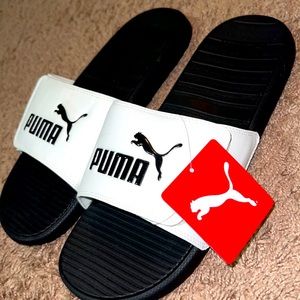 BLACK & WHITE MEN’S PUMA SLIDES
